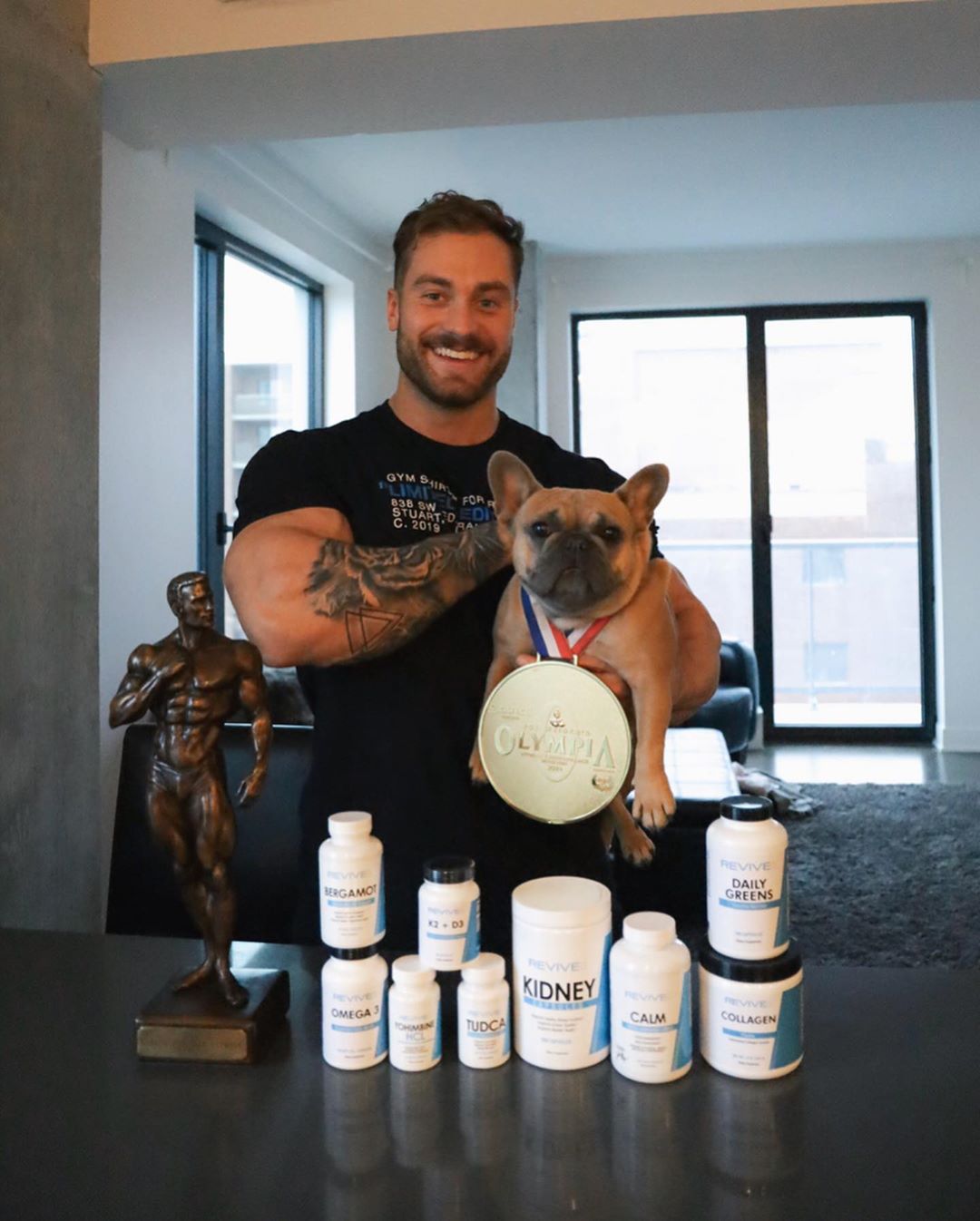 Chris Bumstead Supplement Stack